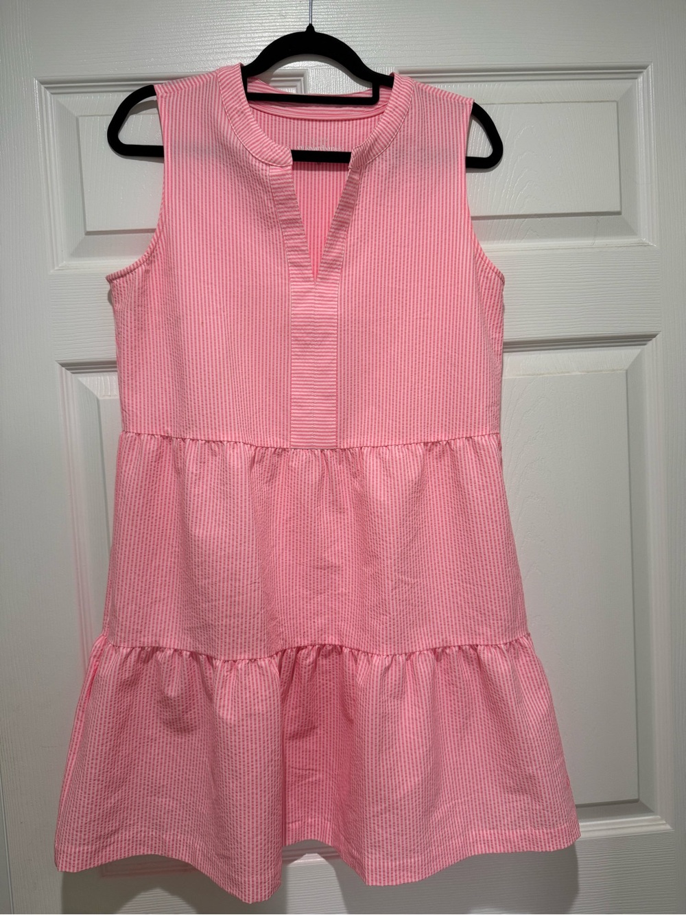 Vineyard Vines performance Pink Sleeveless Tiered Seersucker Dress